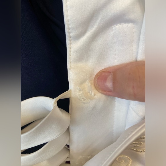 Vintage Maggie Sottero Wedding Dress - Picture 16 of 17